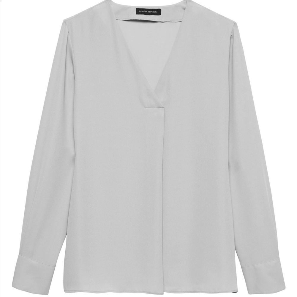 Banana republic Drapey V-Neck Blouse Medium Tall